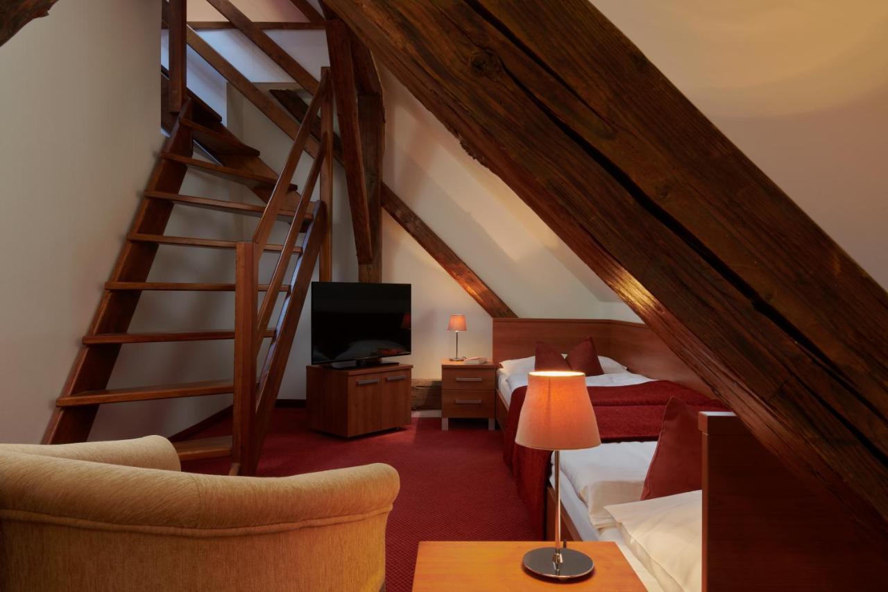 Hotel Singer Ludvíkov Екстериор снимка