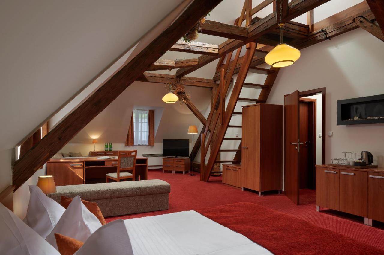 Hotel Singer Ludvíkov Екстериор снимка